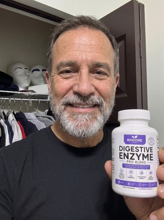 Carlos G. con Digestive Enzyme Pro Blend